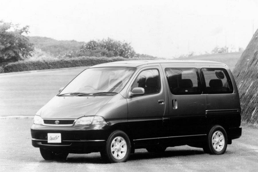  Toyota Granvia (CH10W) 1995 года  (фото 4 из 5)